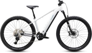 Cube Reaction Hybrid Race 800 snow´n´black