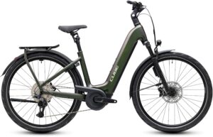 Cube Kathmandu Hybrid EXC 800 stellar´n´chrome EE